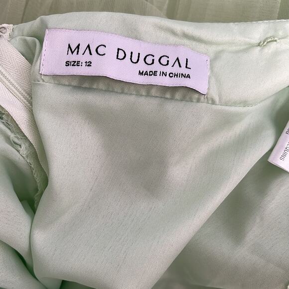 Mac Duggal Ruffle Tiered Tulle Cutout Mint Green Maxi Gown Size 12 - Picture 11 of 12